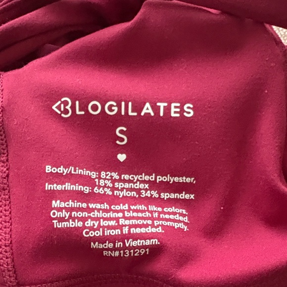 Blogilates cranberry workout tank top - Picture 3 of 3